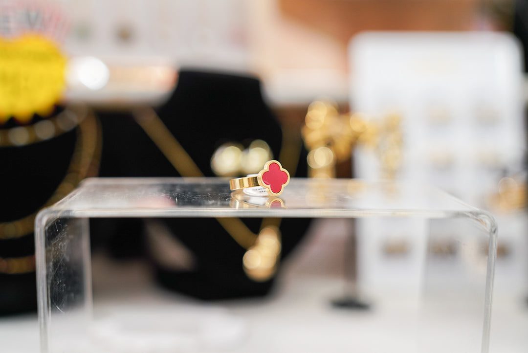 Clover Ring