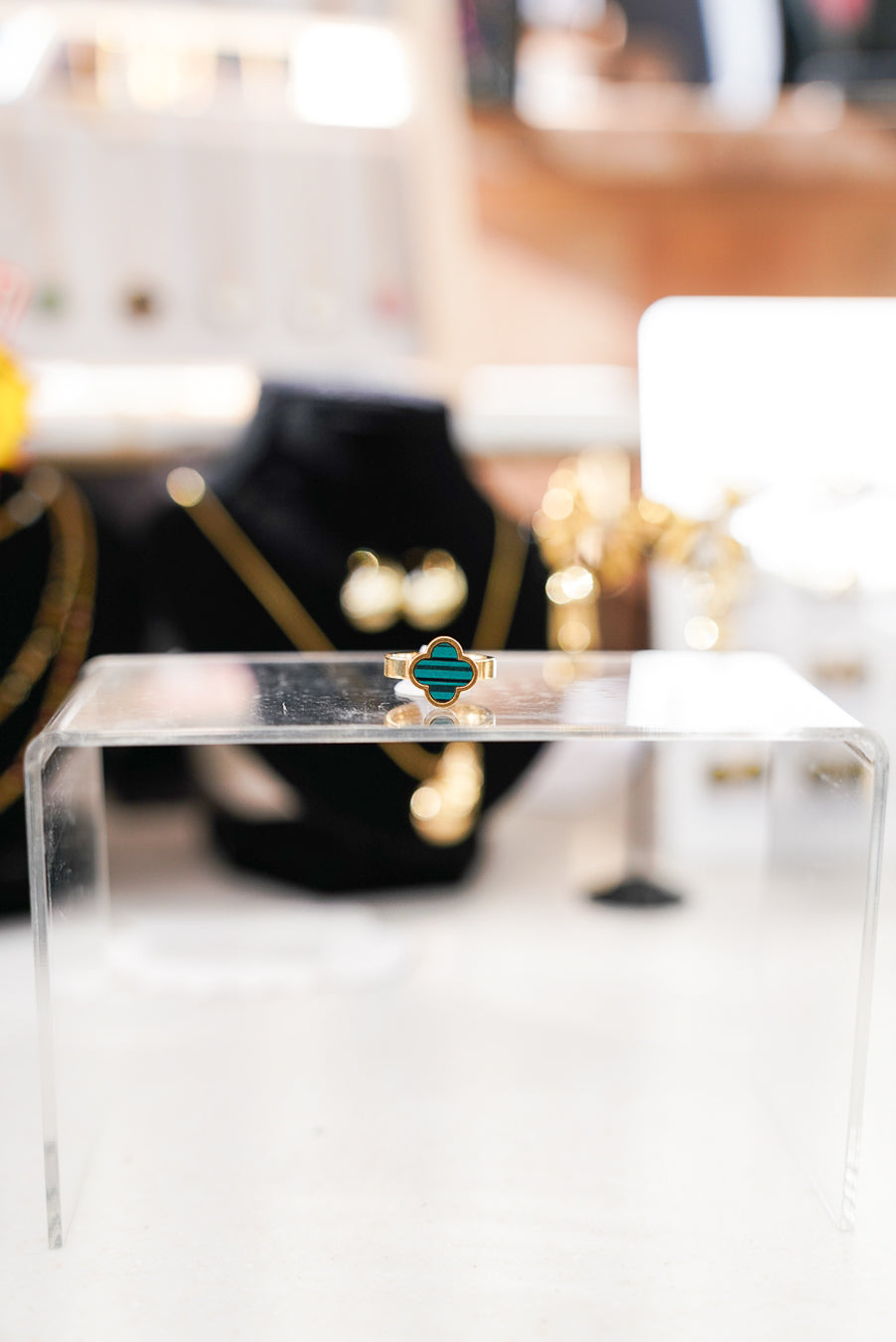 Clover Ring