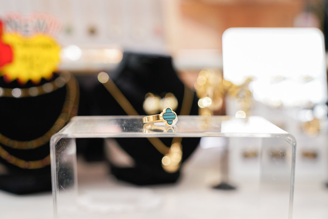 Clover Ring