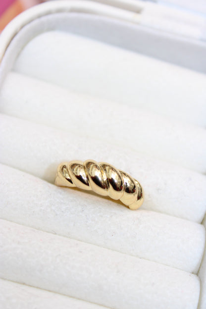Croissant Ring